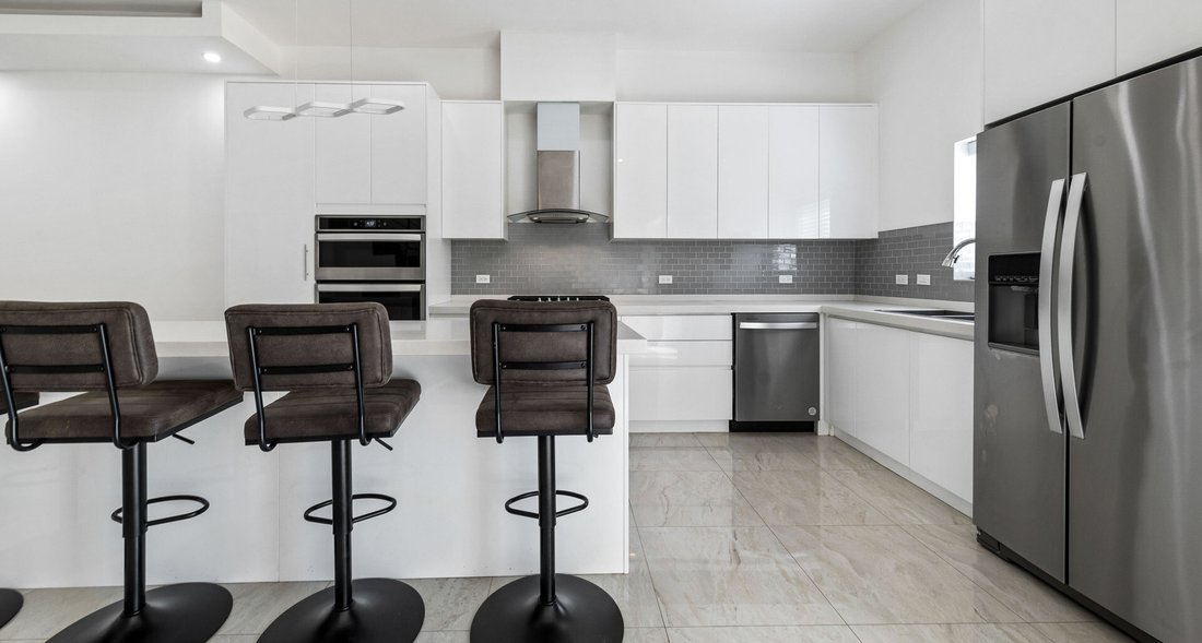Apartment in George Town, George Town, Cayman Islands 4 - 15726281