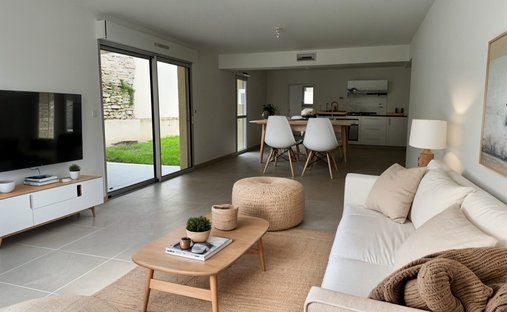 Apartment in Forcalquier, Provence-Alpes-Côte d'Azur, France 1