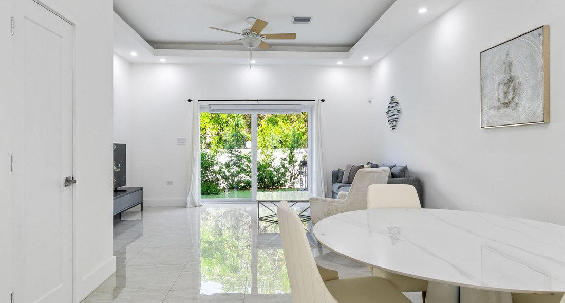 Apartment in George Town, George Town, Cayman Islands 5 - 15726281