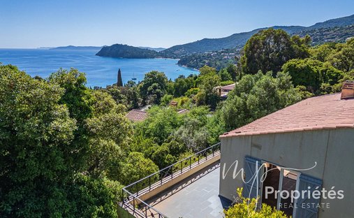 Haus in Rayol-Canadel-sur-Mer, Provence-Alpes-Côte d'Azur, Frankreich 1