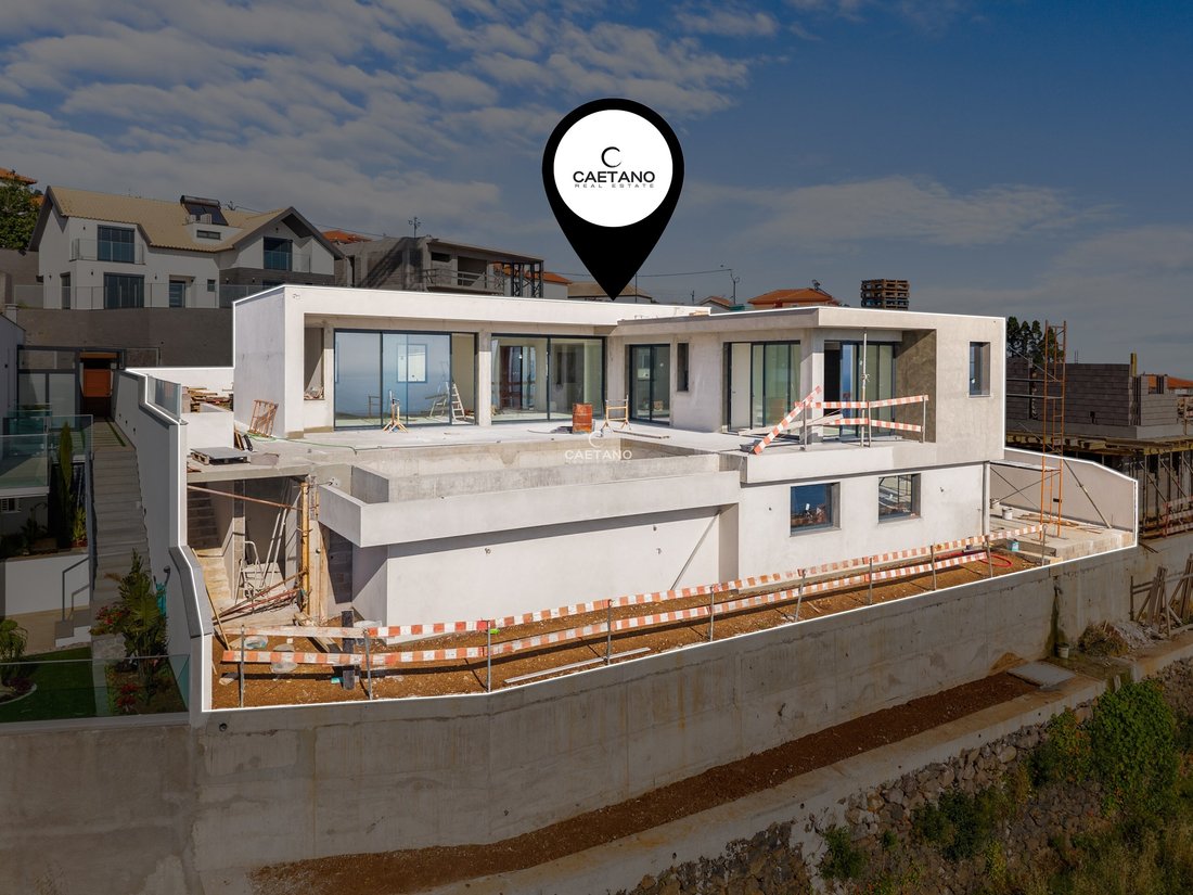 Villa in Estreito da Calheta, Autonome Region Madeira, Portugal 2 - 15692652