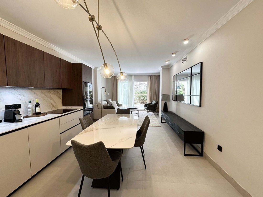 Apartment in San Pedro de Alcantara, Andalusia, Spain 1 - 15724276