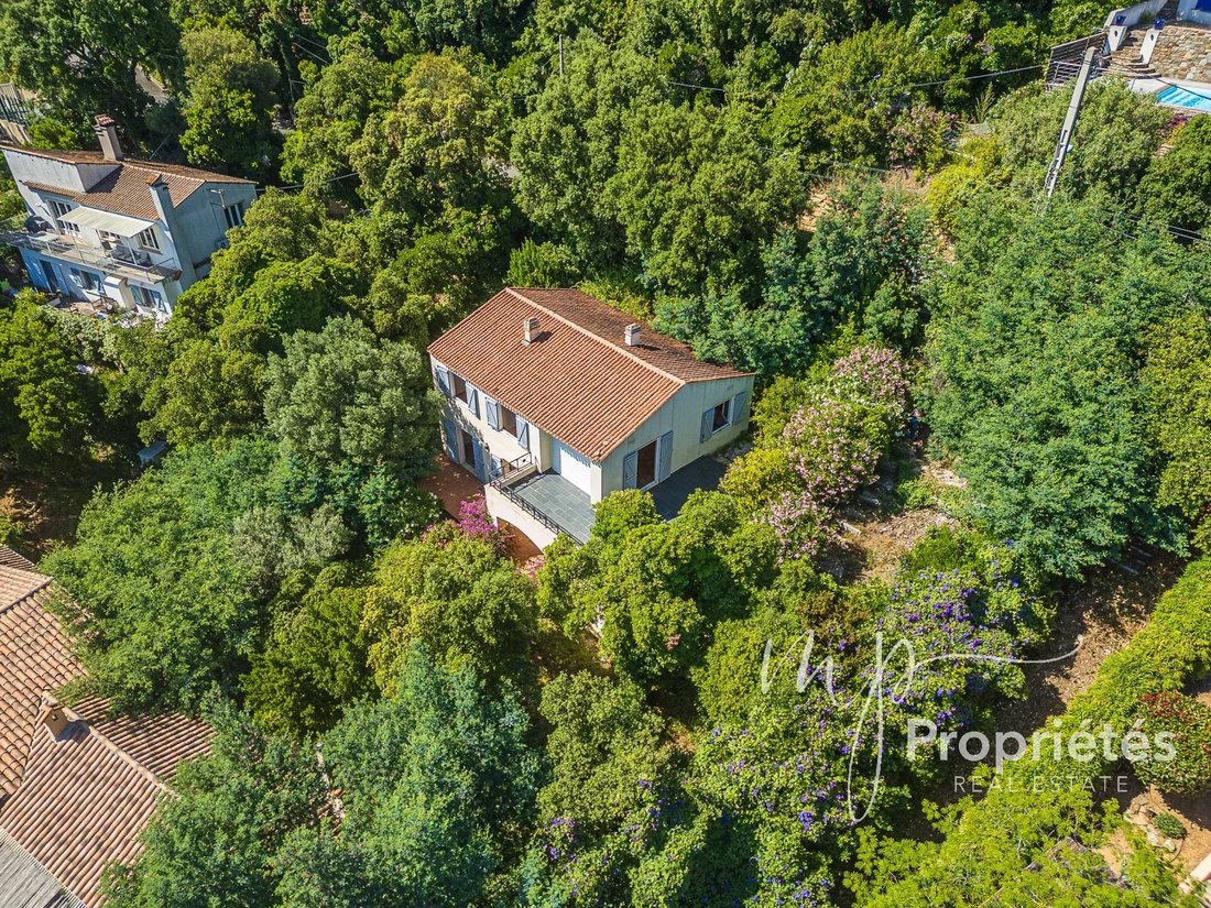 House in Rayol-Canadel-sur-Mer, Provence-Alpes-Côte d'Azur, France 5 - 15687488