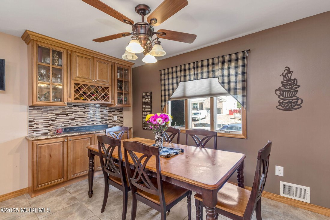 House in Hazlet, New Jersey, United States 5 - 15724748