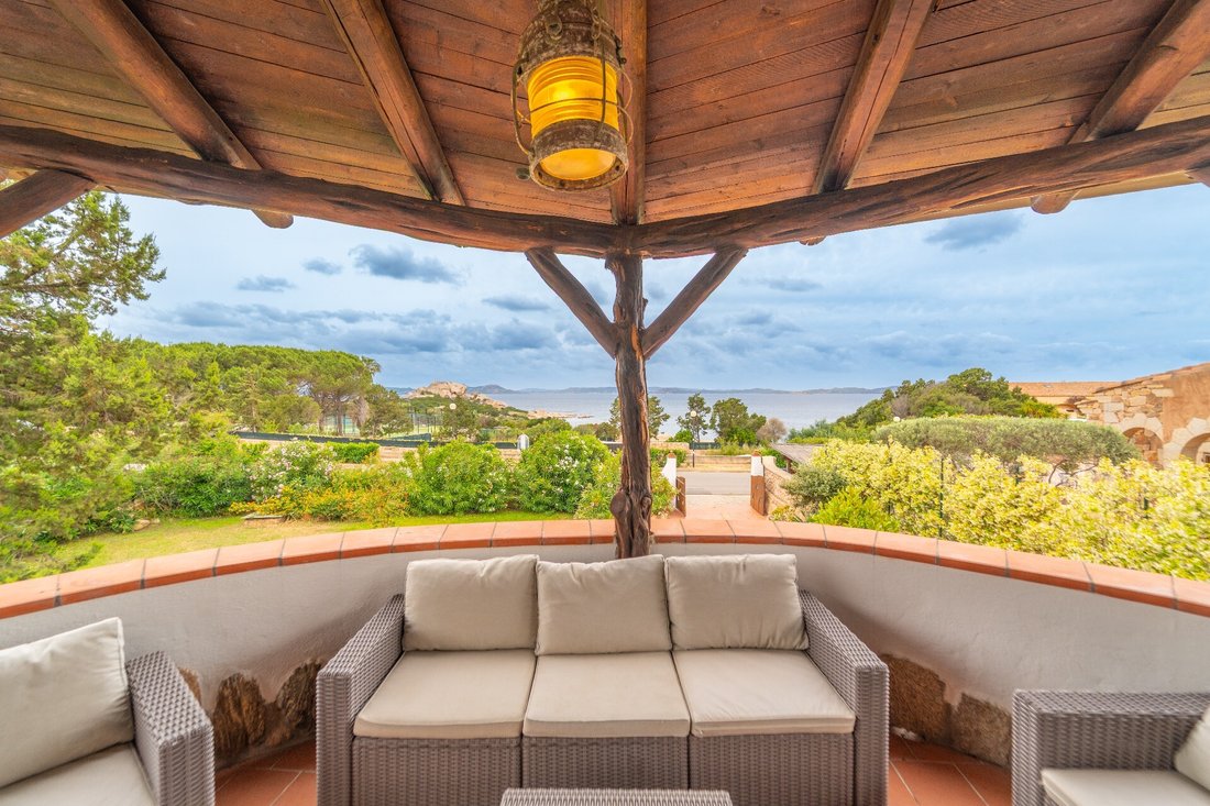 Casa en Arzachena, Cerdeña, Italia 1 - 15726828