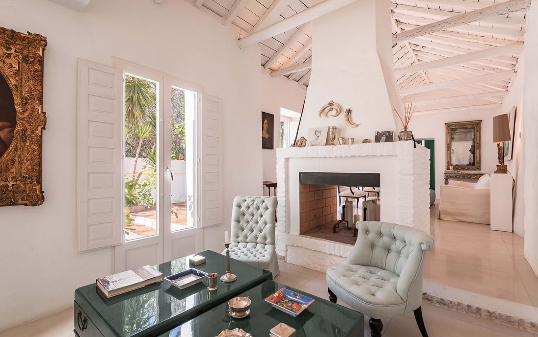 Villa in Marbella, Andalusia, Spain 1 - 15724175