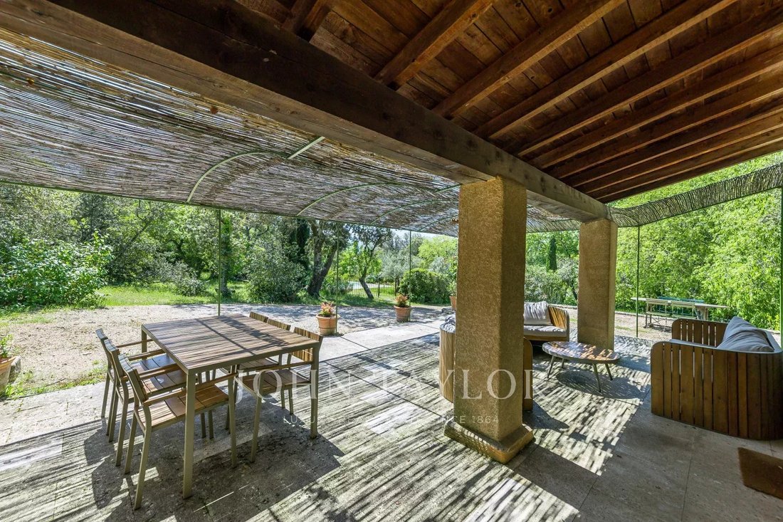 House in Gordes, Provence-Alpes-Côte d'Azur, France 3 - 15727174