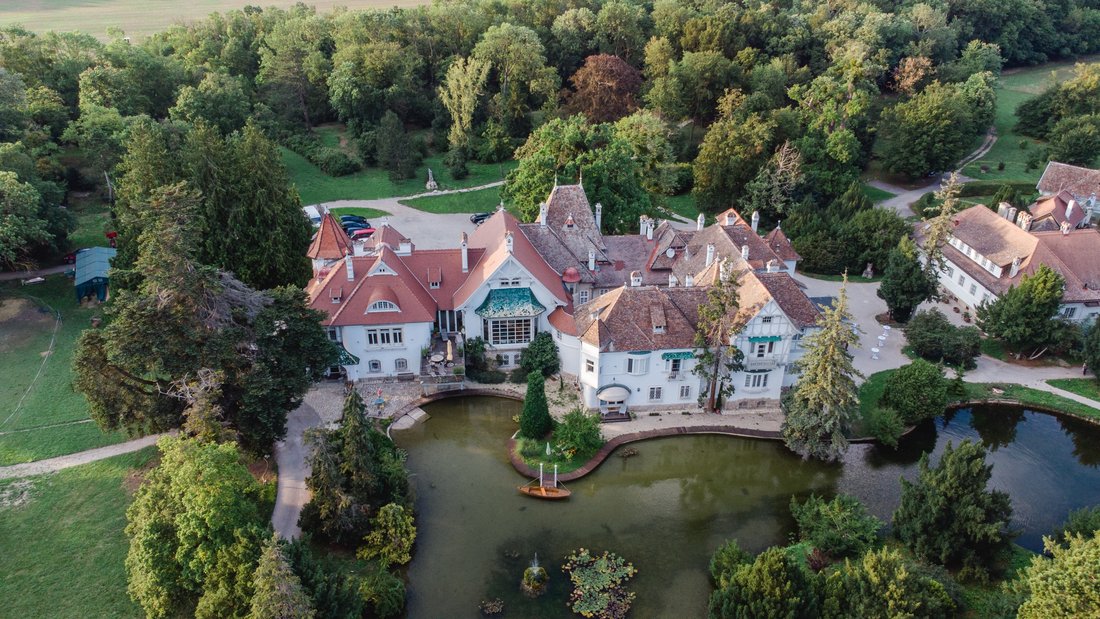 Whispers of Habsburg: A Vienna Castle Where Legends Reside