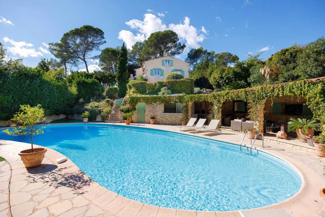 Villa in Mougins, Provence-Alpes-Côte d'Azur, France 5 - 15728593