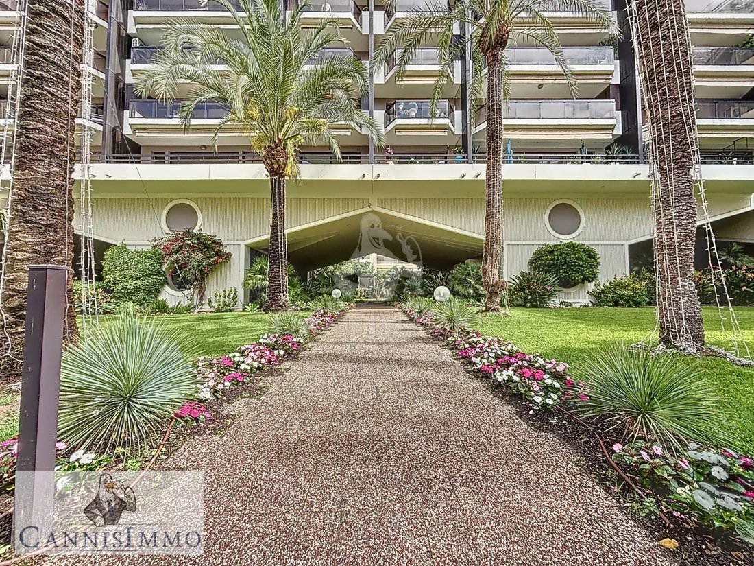 Apartment in French Riviera, Provence-Alpes-Côte d'Azur, France 1 - 15728505