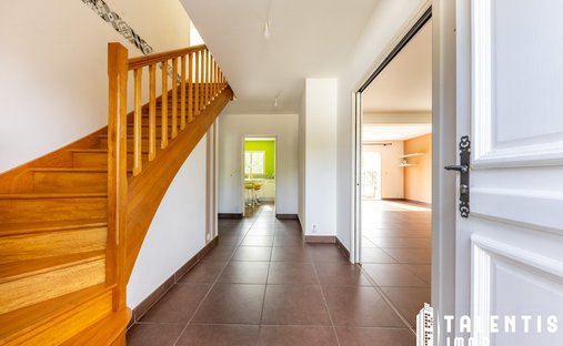 Castle for Sale in Treillières, Pays de la Loire, France