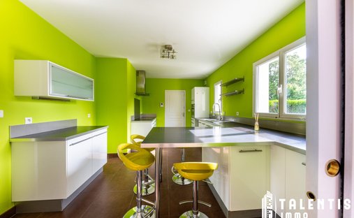 Castle for Sale in Treillières, Pays de la Loire, France