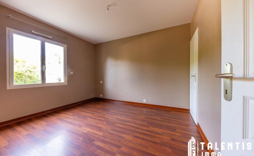 Castle for Sale in Treillières, Pays de la Loire, France