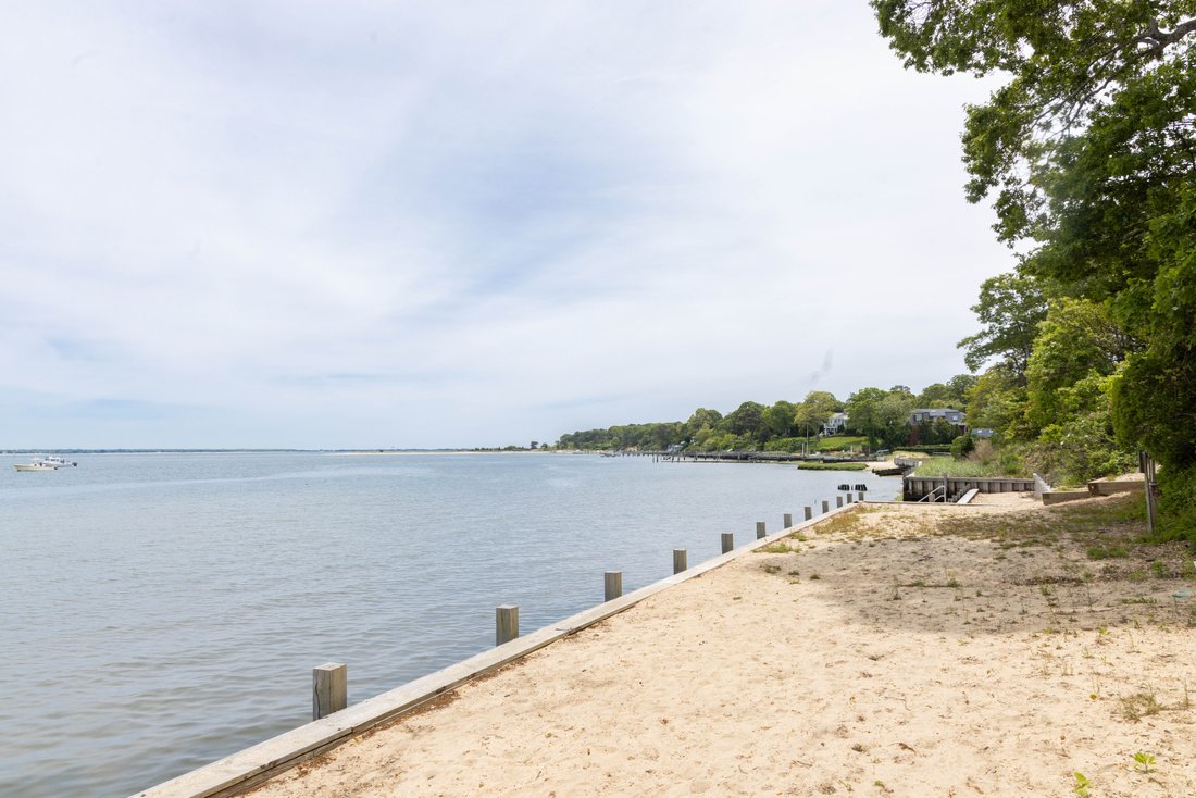 House in Hampton Bays, New York, United States 4 - 15728577