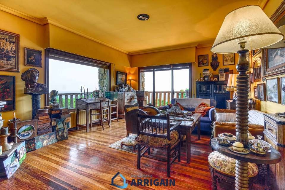 Villa in Mendebaldea, Donostia-San Sebastian, Spain 3 - 15728536