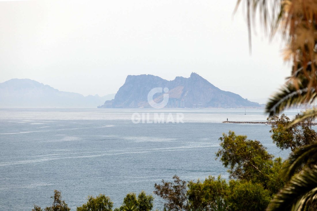 Villa in Sotogrande, San Roque, Andalusia 2 - 15654437