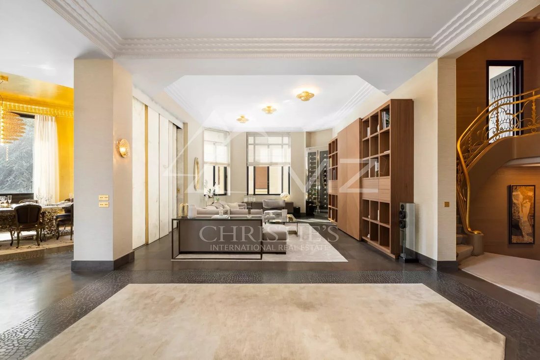 Apartment in Muette Nord, Paris 16e Arrondissement, Paris 1 - 15728611