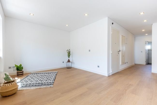 Apartment in Areeiro, Lisbon, Portugal 2 - 15728997
