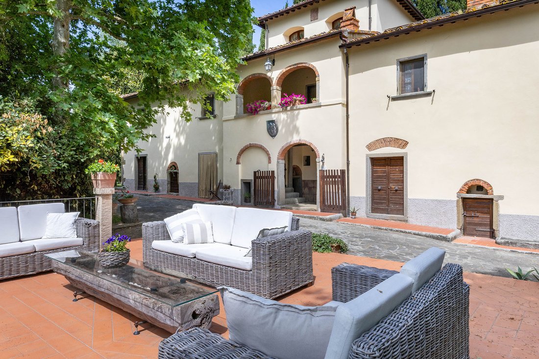 Villa in Laterina Pergine Valdarno, Tuscany, Italy 2 - 15555362