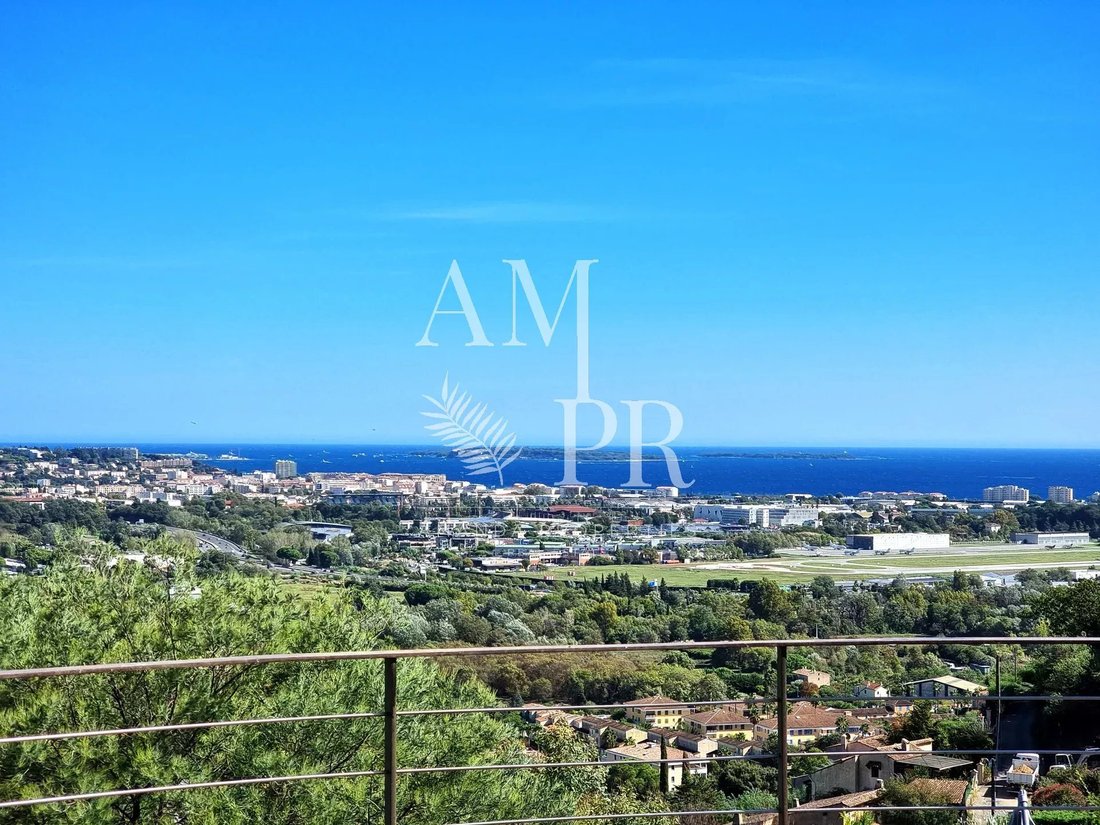 Villa in Les Termes, Mandelieu-la-Napoule, France 1 - 12238461