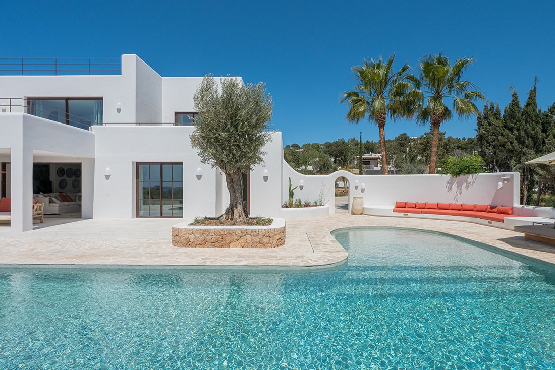 Villa in Sant Antoni de Portmany, Balearic Islands, Spain 2 - 15729722