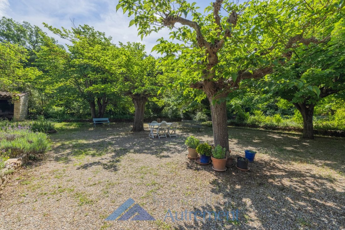 Villa in Le Tholonet, Provence-Alpes-Côte d'Azur, France 4 - 15733760