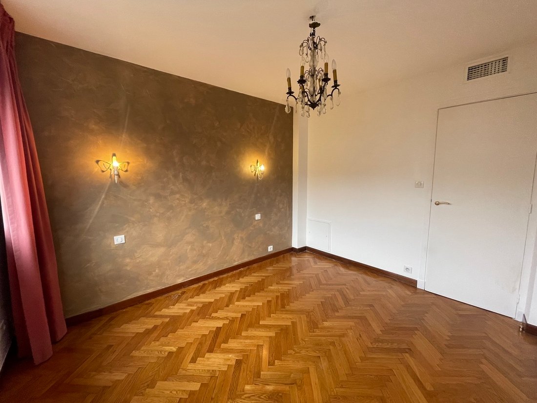 Apartment in Castellane, 6e Arrondissement, Marseille 4 - 15730105