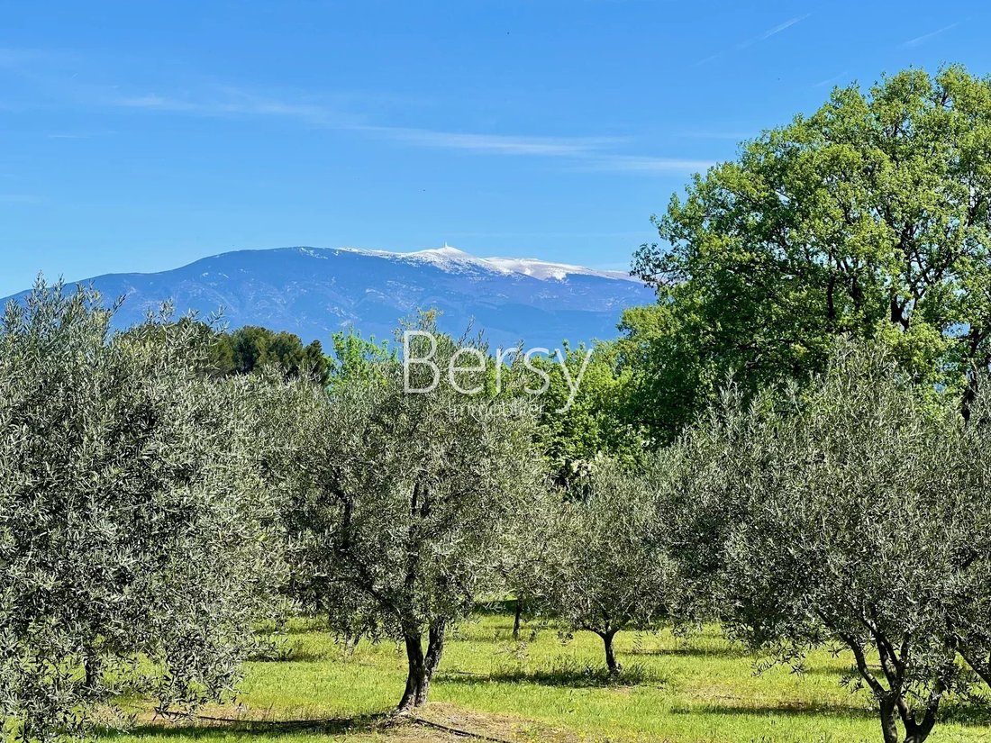 Estate in Secteur Sud, Pernes-les-Fontaines, France 3 - 15730471
