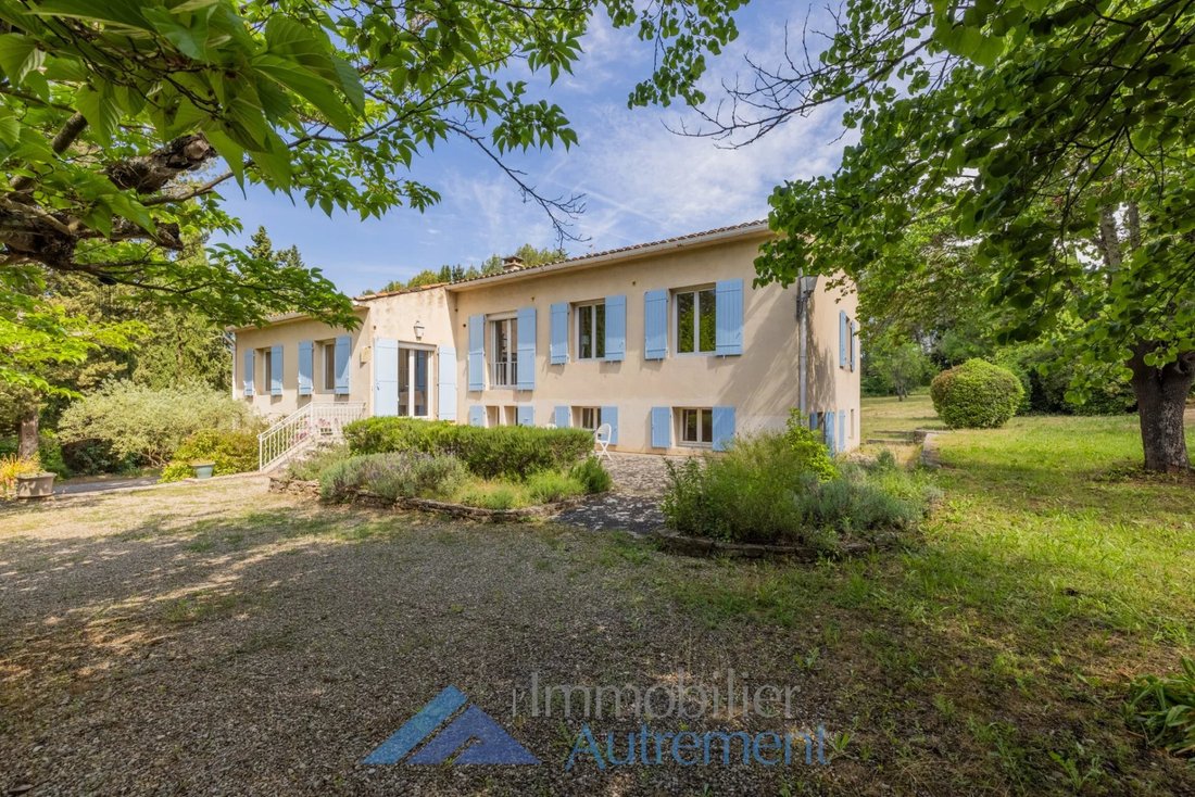 Villa in Le Tholonet, Provence-Alpes-Côte d'Azur, France 1 - 15733760