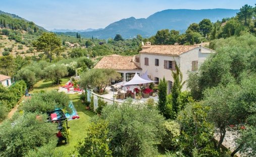 Villa in La Roquette-sur-Var, Provence-Alpes-Côte d'Azur, France 1
