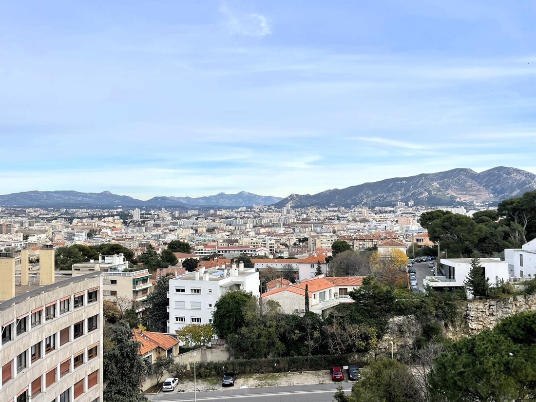 Apartment in Castellane, 6e Arrondissement, Marseille 3 - 15730105