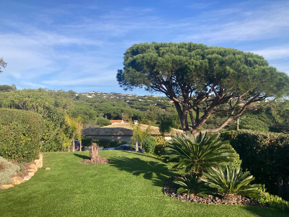 Villa in Nartelle-Noyer-Bellevue-bd des Sardinaux, Sainte-Maxime, France 2 - 15730129