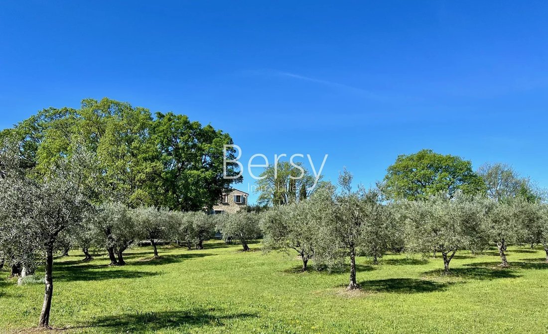 Estate in Secteur Sud, Pernes-les-Fontaines, France 4 - 15730471