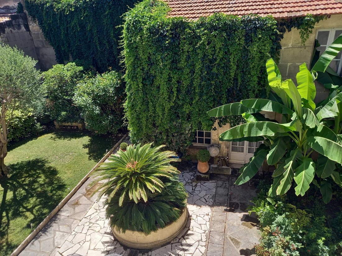 Townhouse in Campagne, Tarascon, France 1 - 15730021