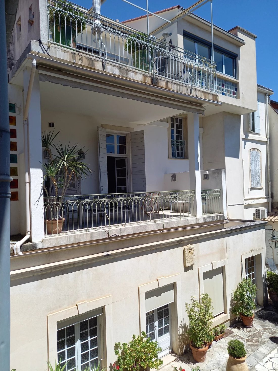 Townhouse in Campagne, Tarascon, France 2 - 15730021