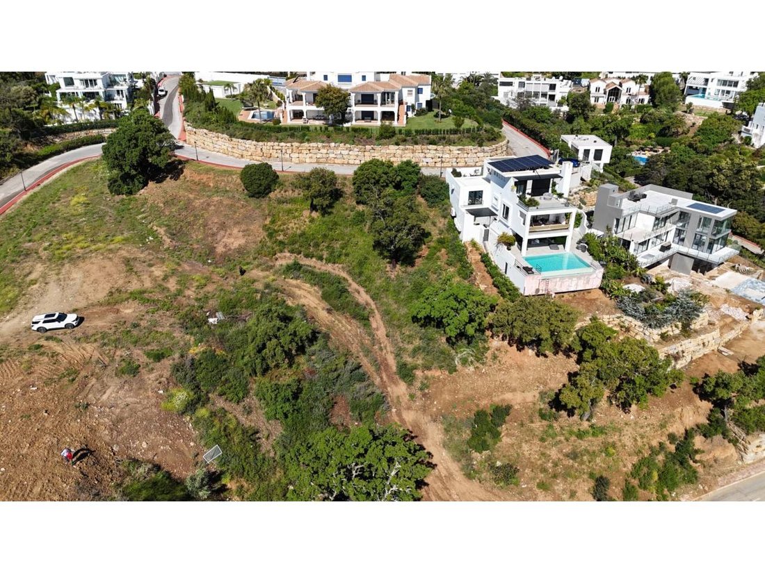 Terreno a Elviria-Cabopino, Marbella, Spagna 1 - 15732554