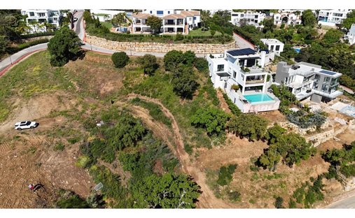 Land in Elviria-Cabopino, Marbella, Spanien 1