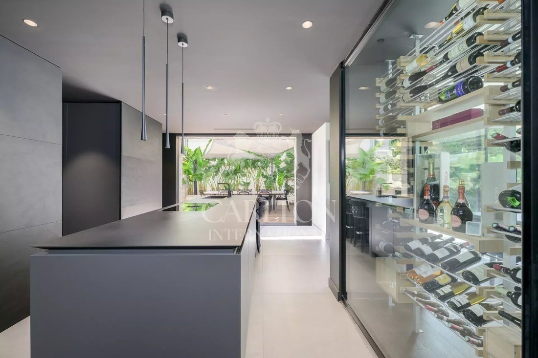 Villa in Mougins, Provence-Alpes-Côte d'Azur, France 4 - 15730346