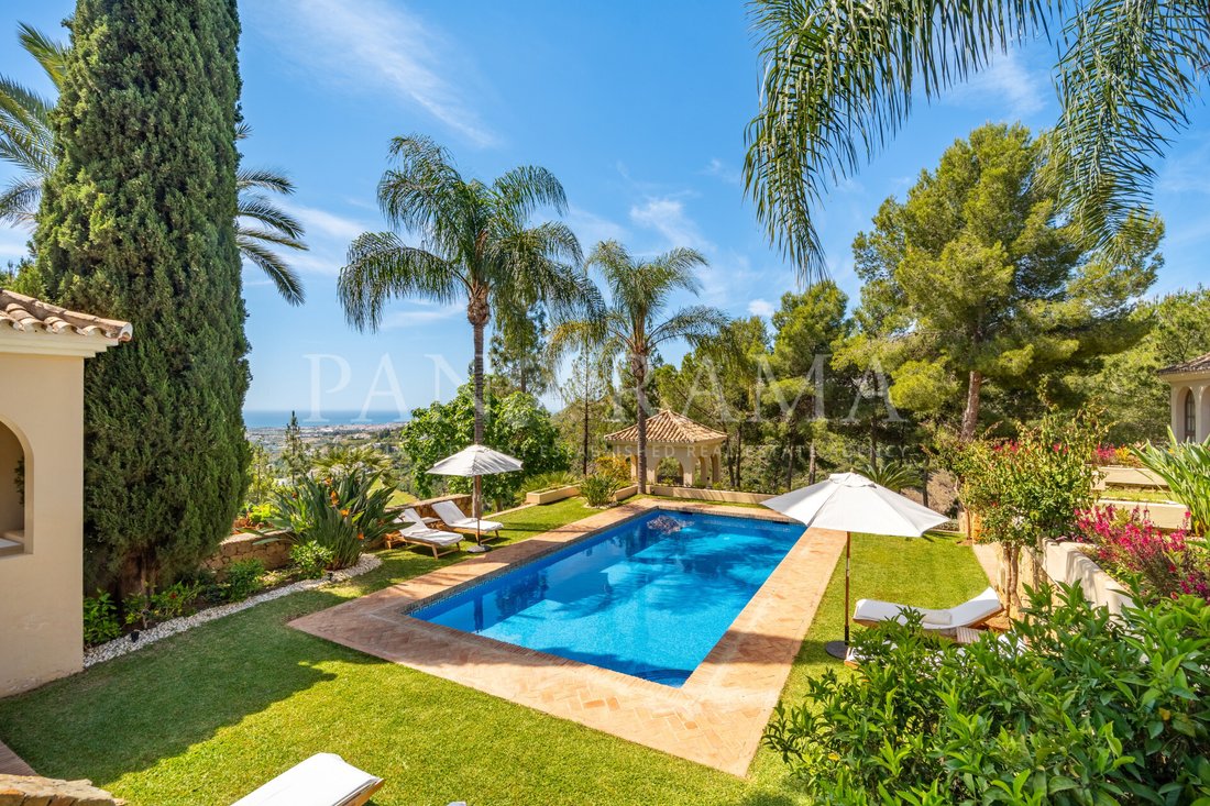 Villa in El Madroñal, Benahavis, Spain 4 - 15652846