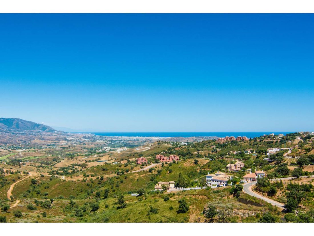 Land in Elviria-Cabopino, Marbella, Spain 1 - 15732547