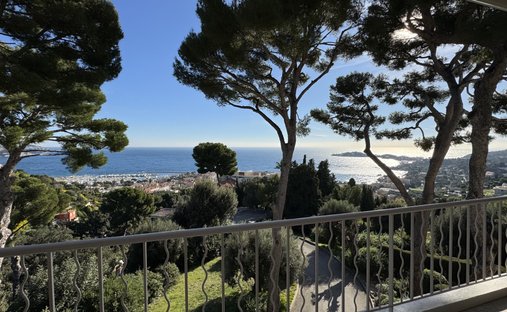 Penthouse in Villefranche-sur-Mer, Provence-Alpes-Côte d'Azur, France 1