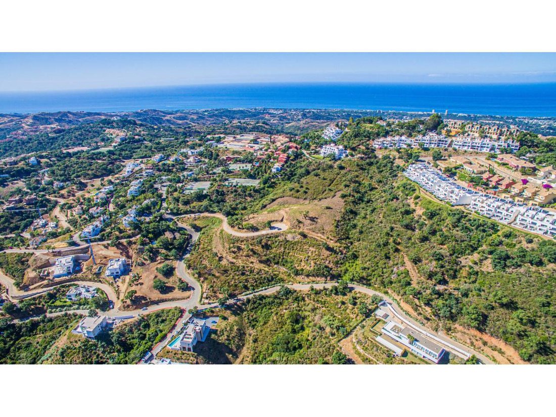 Land in Elviria-Cabopino, Marbella, Spain 4 - 15732547