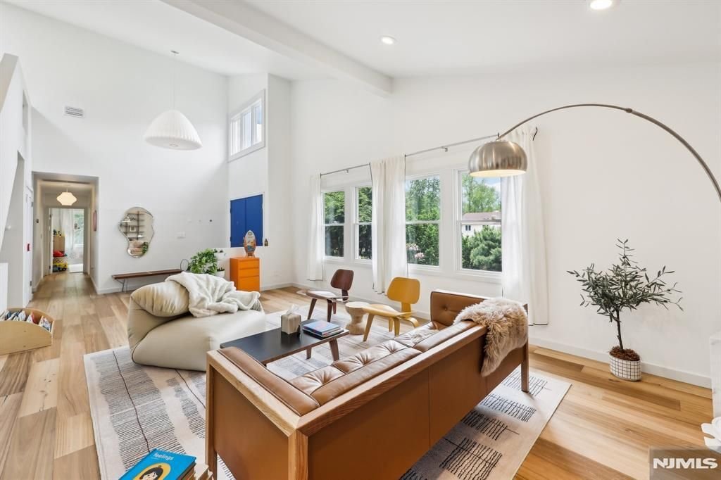 House in Saddle River, New Jersey, United States 4 - 15732940