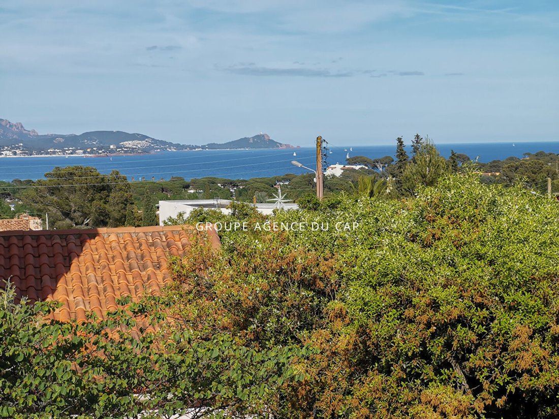 Villa in Frejus, Provence-Alpes-Côte d'Azur, France 3 - 15734392