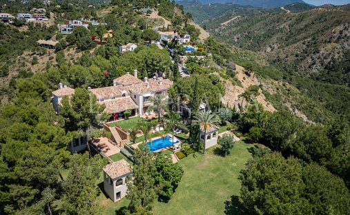 Villa in El Madroñal, Benahavis, Spain 1