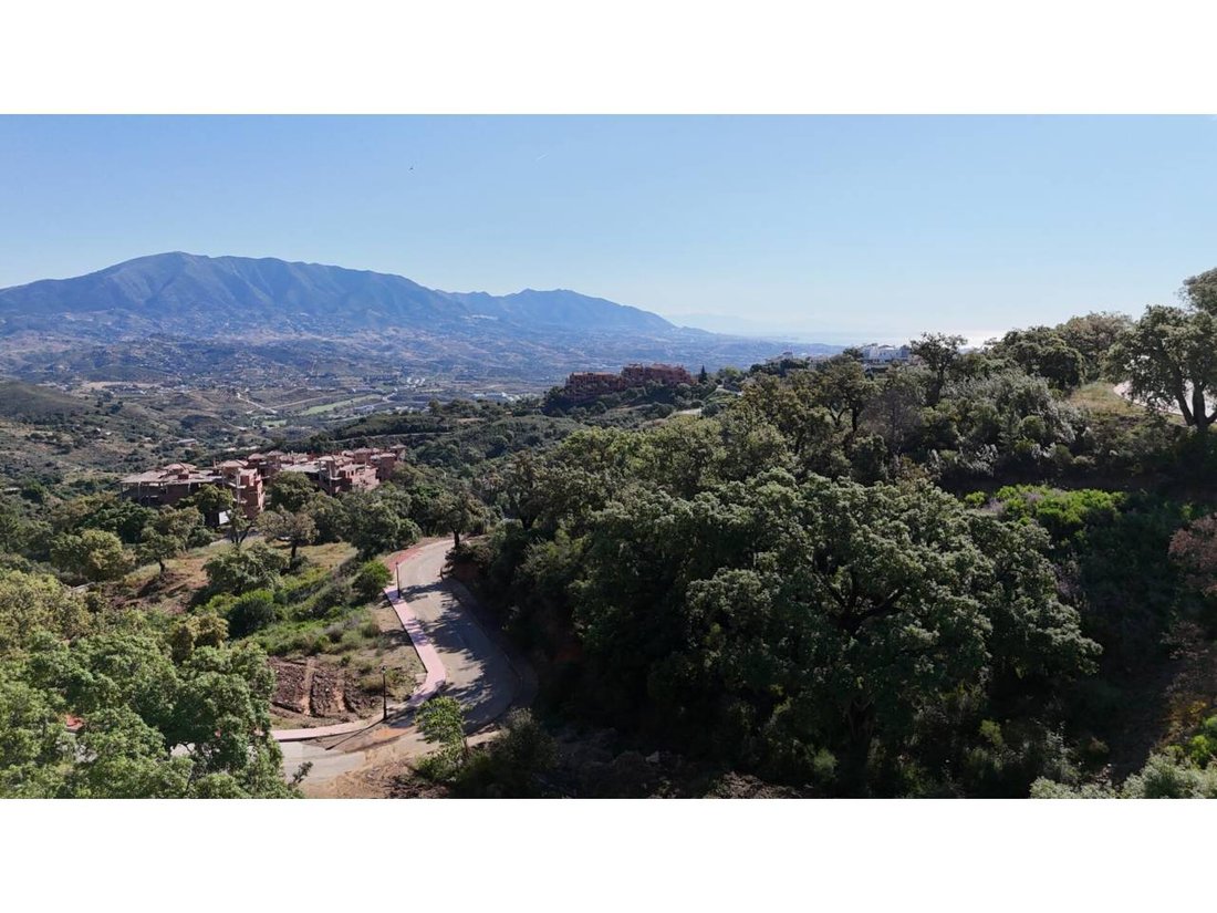 Terreno a Elviria-Cabopino, Marbella, Spagna 2 - 15732554