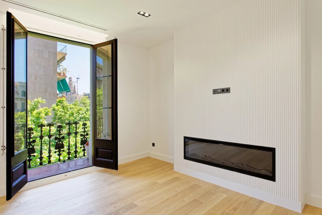 Apartment in Eixample, Barcelona, Spain 4 - 15730297