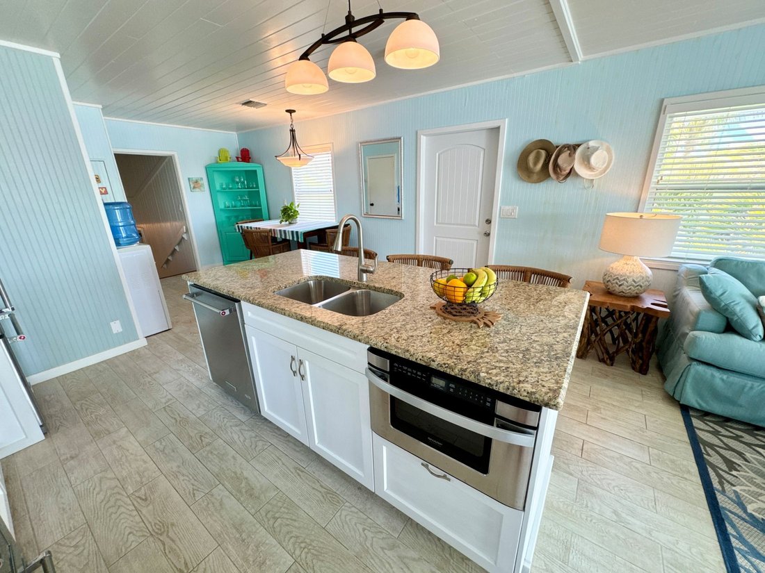 House in Elbow Cay, Central Abaco, The Bahamas 5 - 15732284