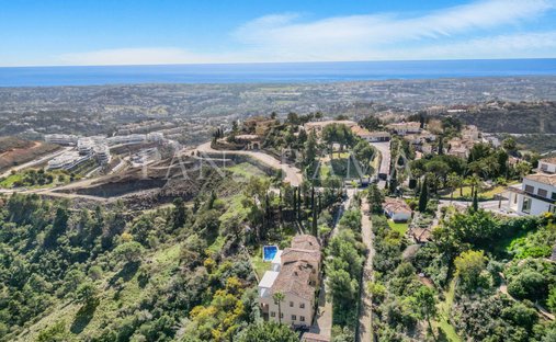 Villa in El Madroñal, Benahavis, Spain 1