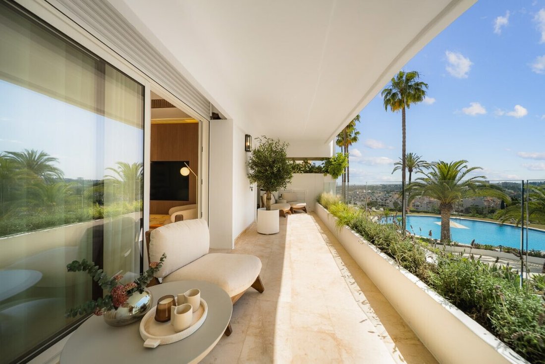 Apartment in Marbella, Andalusia, Spain 2 - 15732296